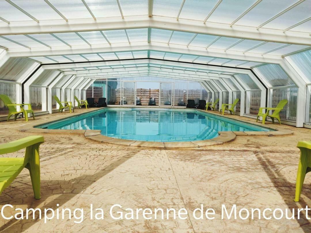 Camping La Garenne De Moncourt Rue  Bagian luar foto
